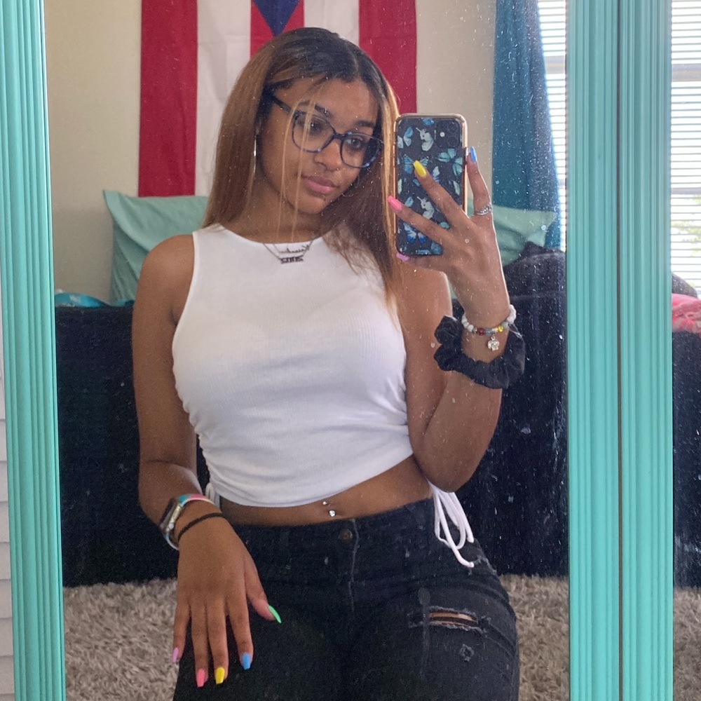 Meet your Posher, Kasandra